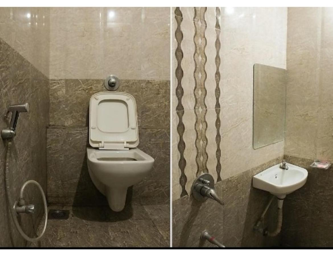 Hotel Adarsh, Удджайн Екстер'єр фото