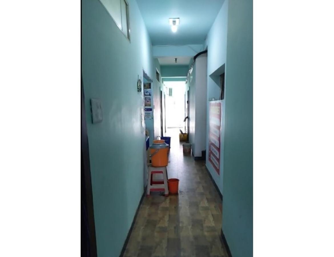 Hotel Adarsh, Удджайн Екстер'єр фото